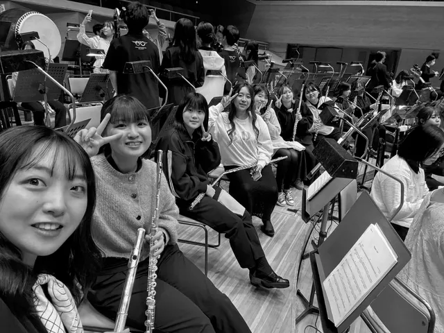 The bonds that music connects