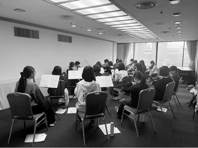 The 5th rehearsal was held.